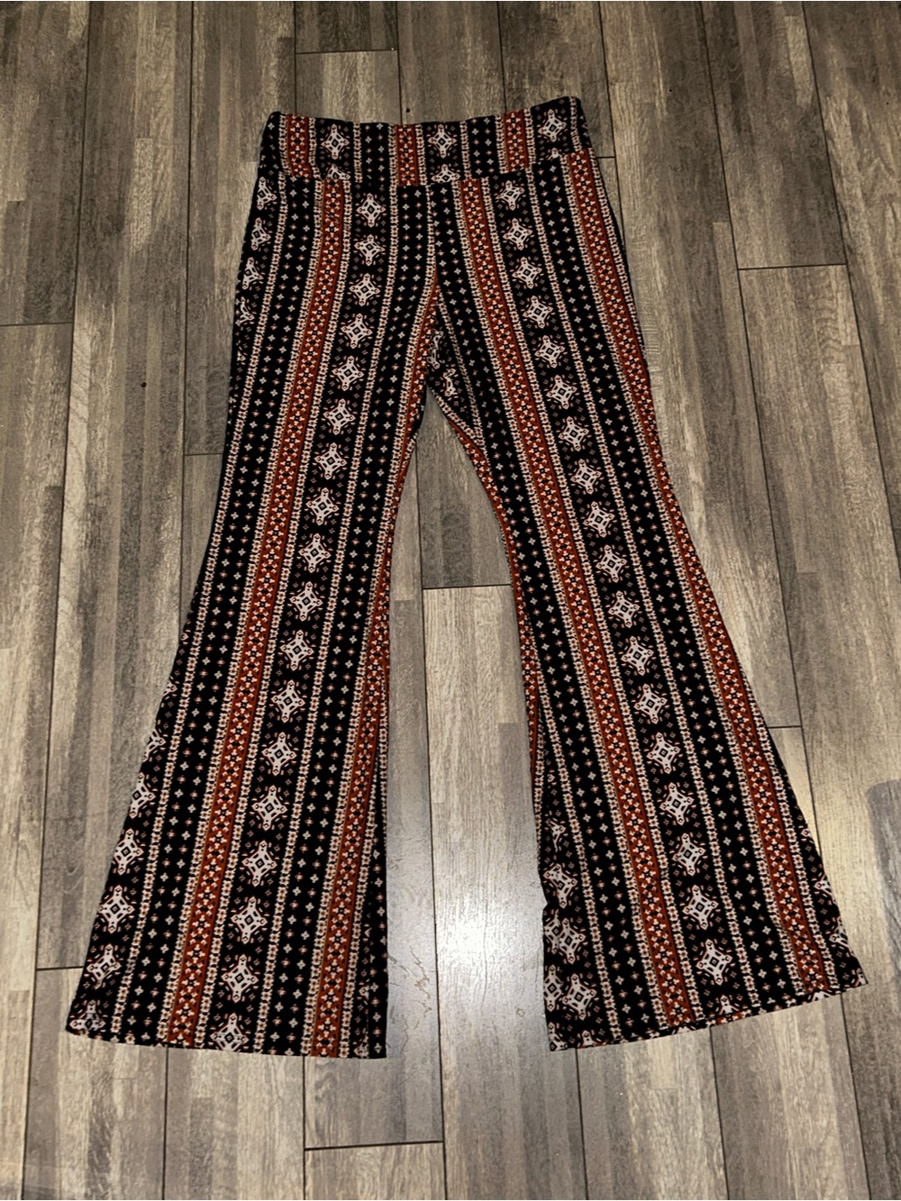 No Boundaries Black & Rust Patterned Flare Pants - Picture 2 of 3